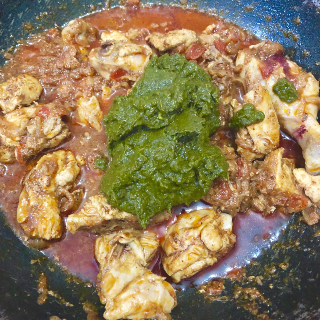 Saag Chicken or Chicken in Spinach Gravy | Recipe