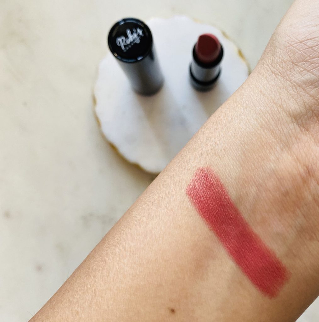 Ruby's Organics Lipstick and Kohl Pencil | Review