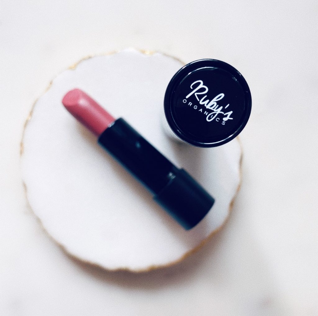 Ruby's Organics Lipstick and Kohl Pencil | Review